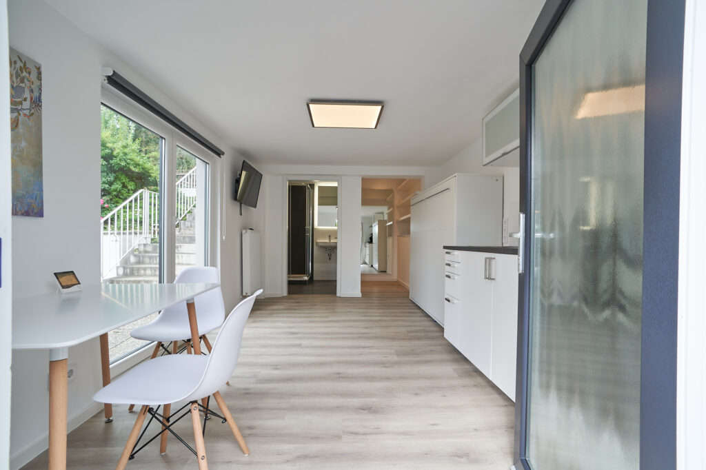 Ferienwohnung am blauen See Königswinter – Essbereich