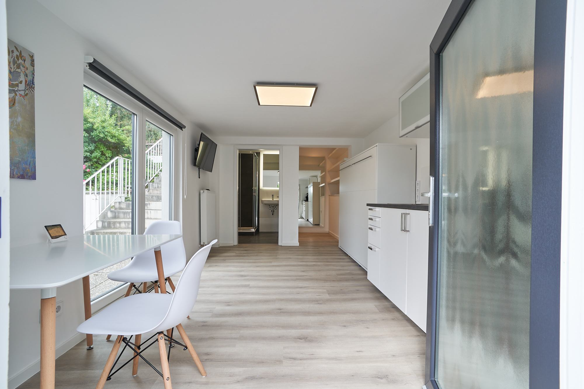 Ferienwohnung am blauen See Königswinter – Essbereich